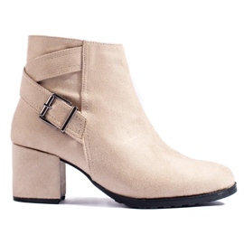 T.Sokolski Suede ankle boots on the Sokolski post beige T.Sokolski Suede ankle boots on the Sokolski post beige