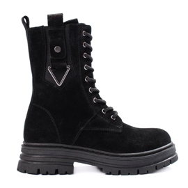High women's boots made of natural leather black