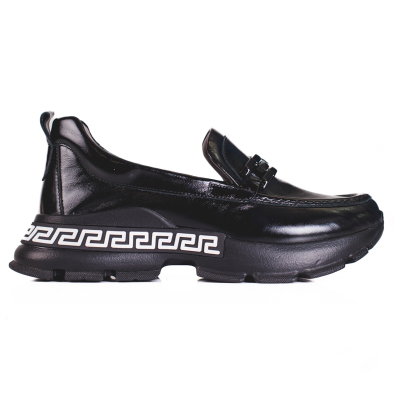Women's black shoes made of Shelovet leather
