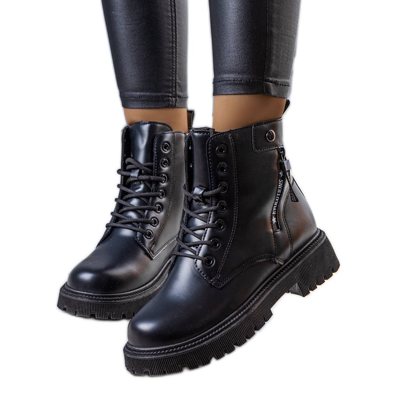 BM Black insulated boots from Anja