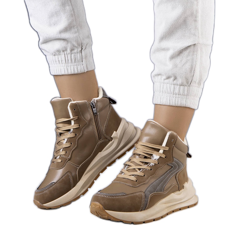 Brown insulated sneakers from Tasma
