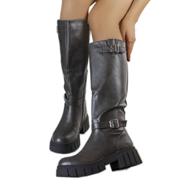 Green warm boots from Merli Green warm boots from Merli