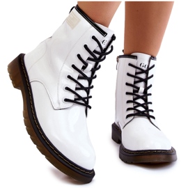 Women's Lacquered Insulated Boots GOE II2N4051 White