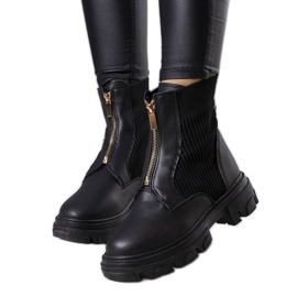 PA1 Cazade black boots