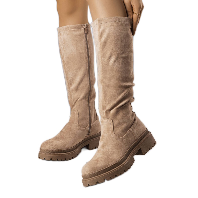 BM Beige insulated boots from Dementi