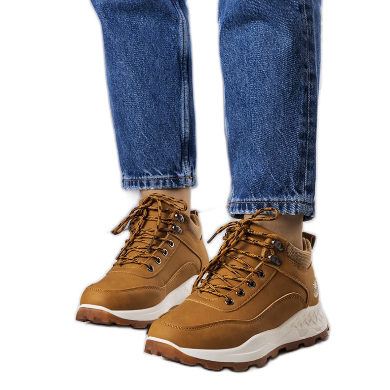 Women's brown insulated boots from Durani