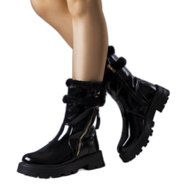 Black insulated boots from Lensil Black insulated boots from Lensil