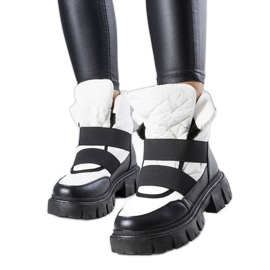 White insulated slip-on snow boots from Francisco White insulated slip-on snow boots from Francisco