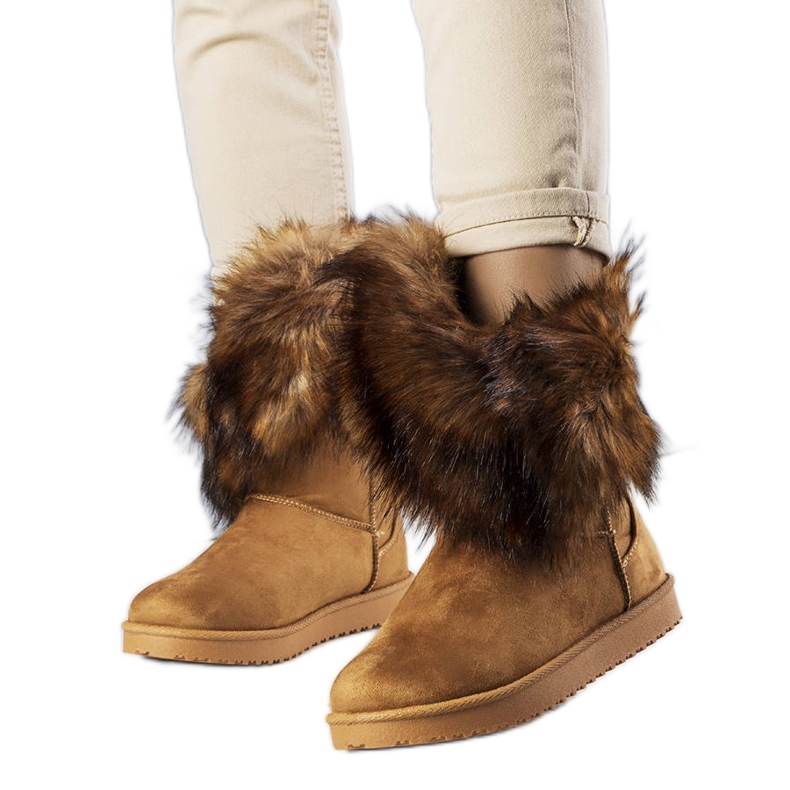 BM Brown insulated snow boots with fur from Kynlee grey