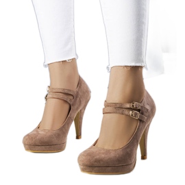 Beige high heel pumps from Quinn