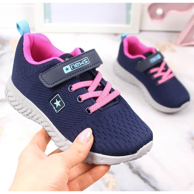 Girls' navy blue mesh sports shoes NEWS Girls' navy blue mesh sports shoes NEWS