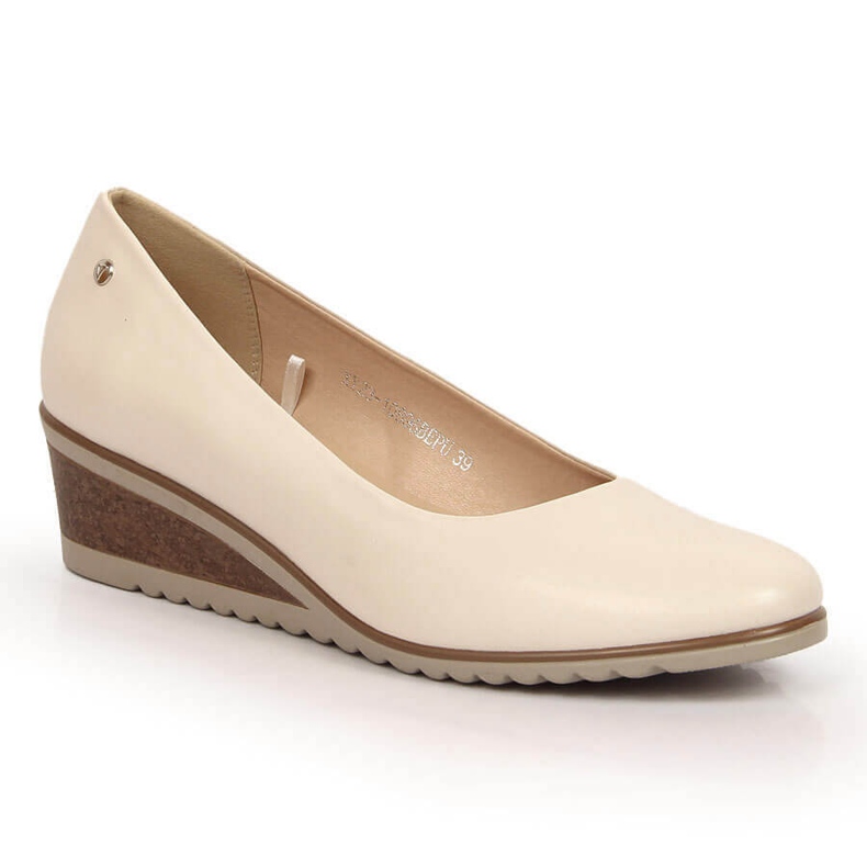Women's beige wedge pumps Vinceza 10896