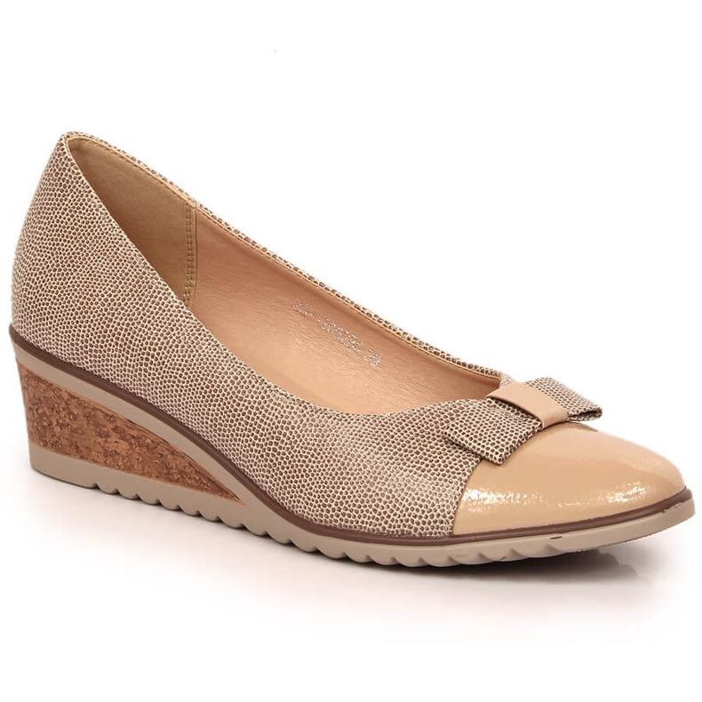 Women's wedge pumps with a beige bow Potocki SZ12062