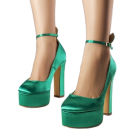 Green high heel pumps from Lila