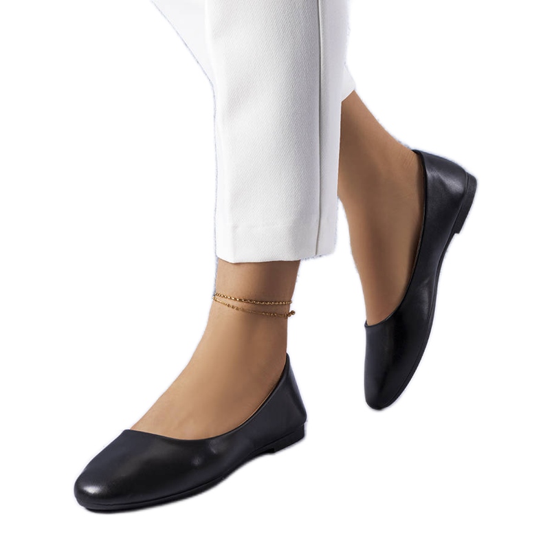 Black ballerinas with a leather insole from Truchon