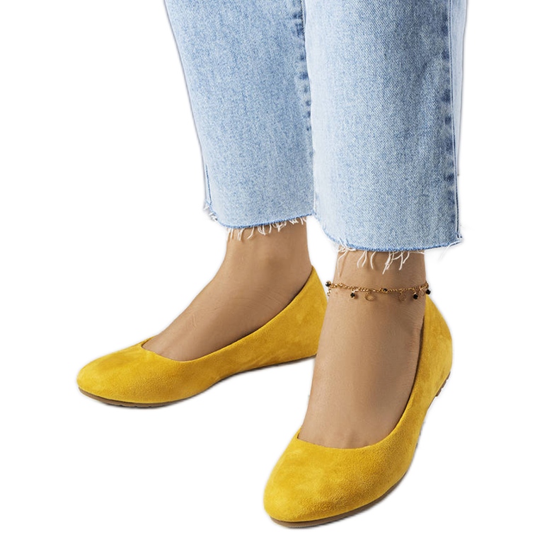 Yellow ballerinas with a low wedge from Sylvia