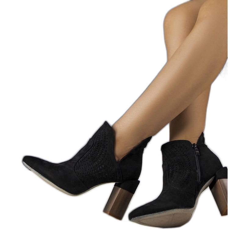 PA1 Black openwork boots from Hachée