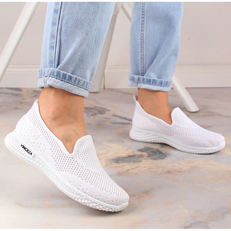 White women's slip-on sports shoes Vinceza 34602