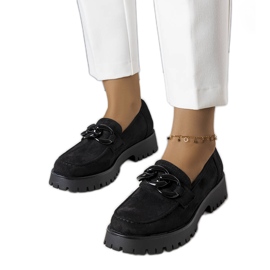 Black lords adorned with an Arpin chain