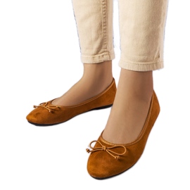 Brown ballerinas with a Chandonnet bow