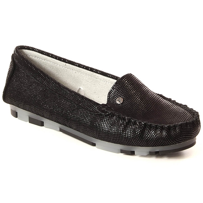 Women's shiny black leather moccasins Filippo DP2037