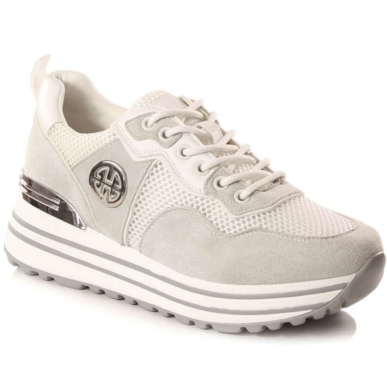 Women's sports shoes on the platform white Potocki SZ12086 beige
