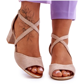 Vinceza Women's Low Heel Sandals Beige Quinn brown