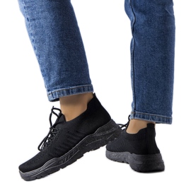 Belluci Black sneakers with a flexible upper from Gois Belluci Black sneakers with a flexible upper from Gois