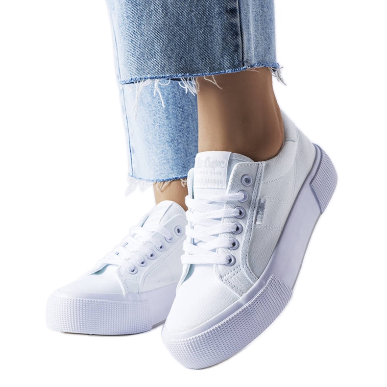 Lee Cooper LCW-22-31-0884L white sneakers