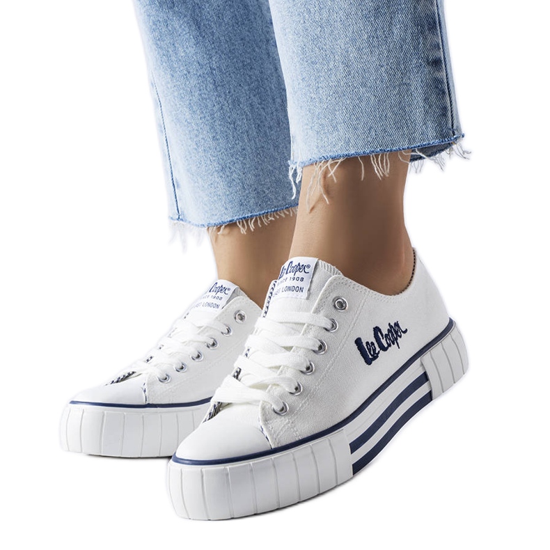 Lee Cooper LCW-23-31-1802L white sneakers