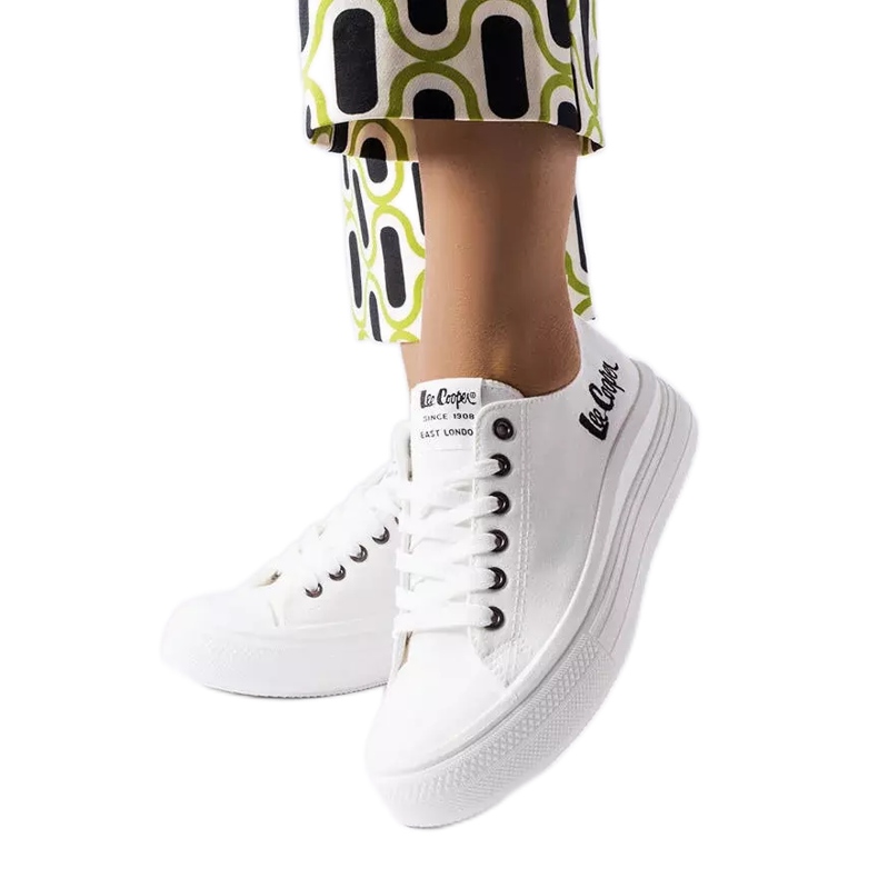 Lee Cooper LCW-23-44-1623L white sneakers