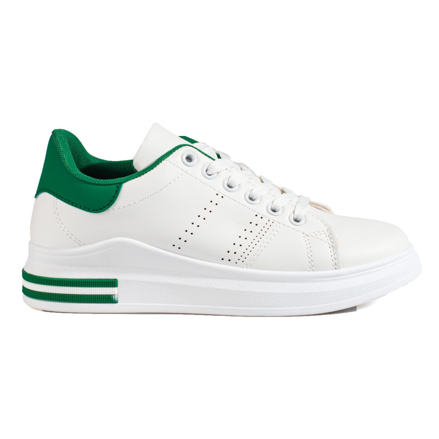 White sports shoes, sneakers on the Shelovet platform Buty Modne