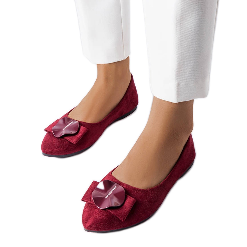 Burgundy ballerinas decorated with Rémy rhinestones red