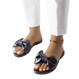 BM Black elegant sandals with a bow from Garnier