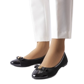 Black ballerinas with patent toe Umberto Black ballerinas with patent toe Umberto