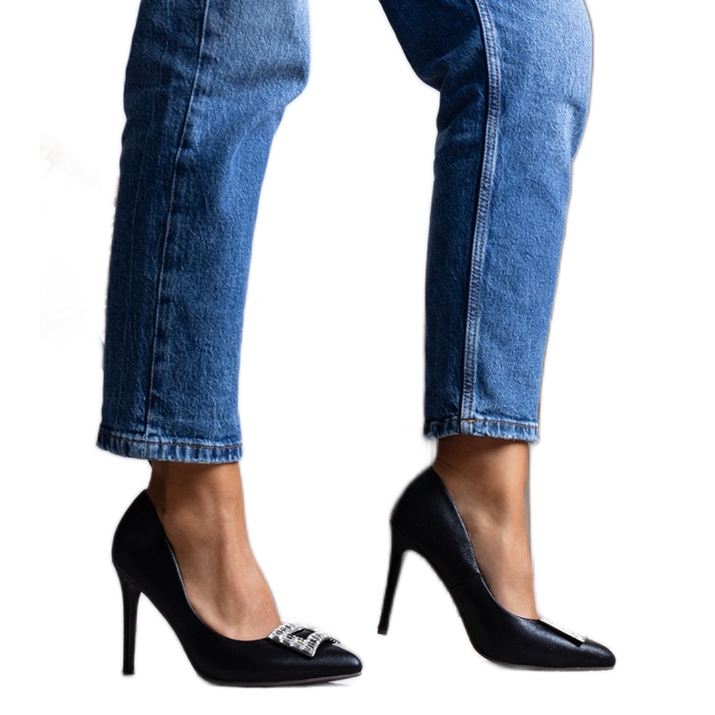 Tyson black shiny heels