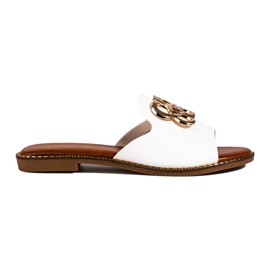 Elegant white sandals with a Shelovet buckle Elegant white sandals with a Shelovet buckle