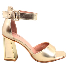 Seastar Heeled sandals with Ellen Gold belt golden