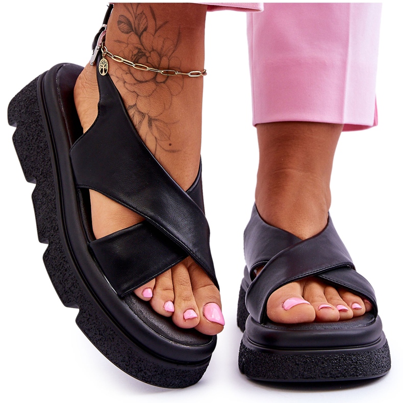 PE1 Fashionable Black Chester Platform Sandals