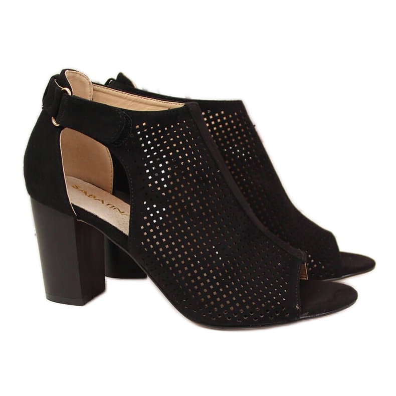 Women's sandals with velcro black Sabatina 7802
