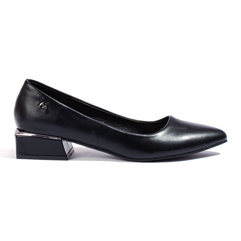 Vinceza women's low-heeled ballet flats in black