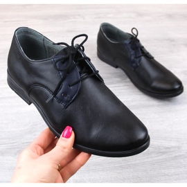 Boys comfortable formal communion shoes black Kornecki 6120 KeeShoes