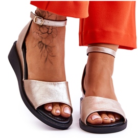 Vinceza Women's Classic Leather Wedge Sandals Gold Truett golden