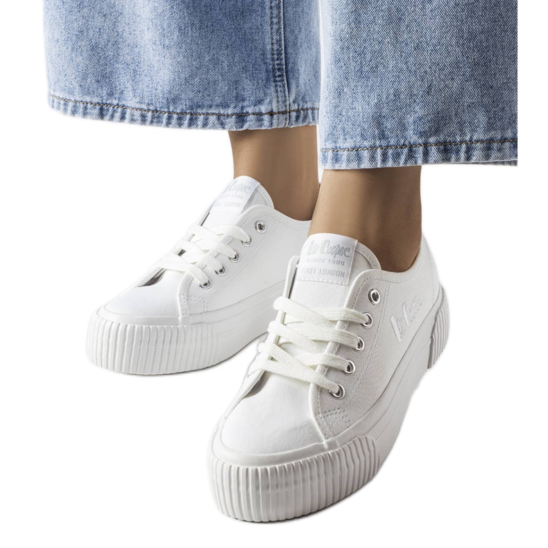 Lee Cooper LCW-23-31-1780L white sneakers Lee Cooper LCW-23-31-1780L white sneakers