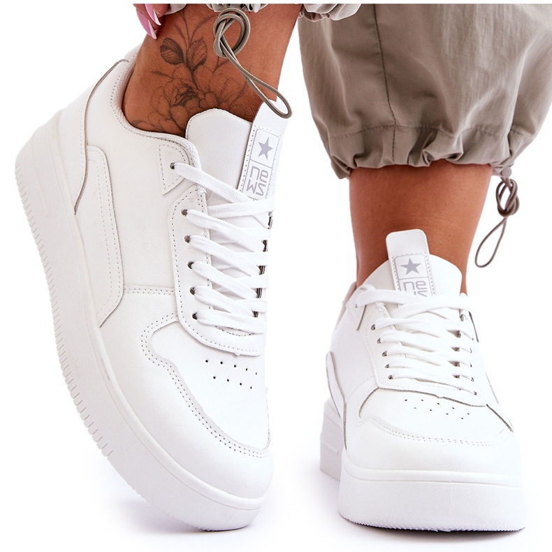 Women's Classic Sports Shoes White Juliano