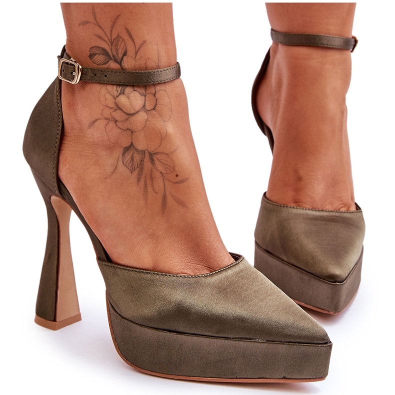 Fashionable Pumps On A Wide High Heel Dark Green Madness