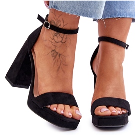 Fashionable suede sandals with a square heel, black merila