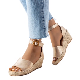 Evento Turcotte gold wedge espadrilles golden Evento Turcotte gold wedge espadrilles golden