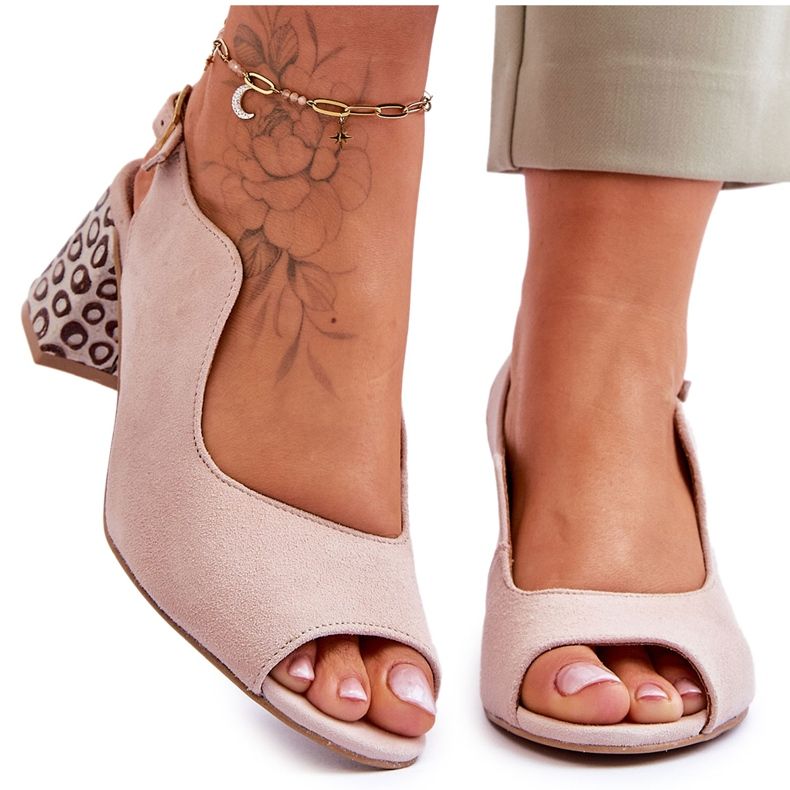 Women's Suede Heel Sandals Maciejka 05870-04 Beige