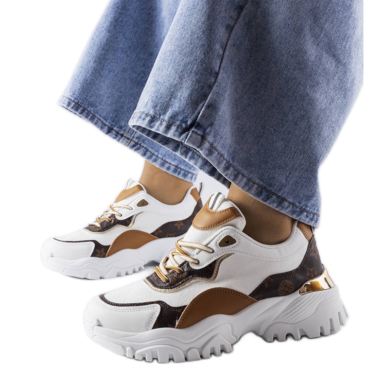 White sneakers on an irregular sole from Alta